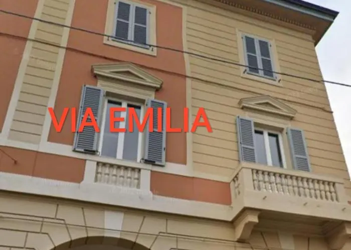 Via Agucchi & Via Emilia شقة *