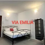 Via Agucchi & Via Emilia Lägenhet Bologna